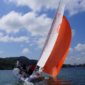 Personal Trainings, Spi und Gennakertraining am eigenen Boot und Training auf der Bundesliga Sunbeam 22.1 - Segelschule Sailsports